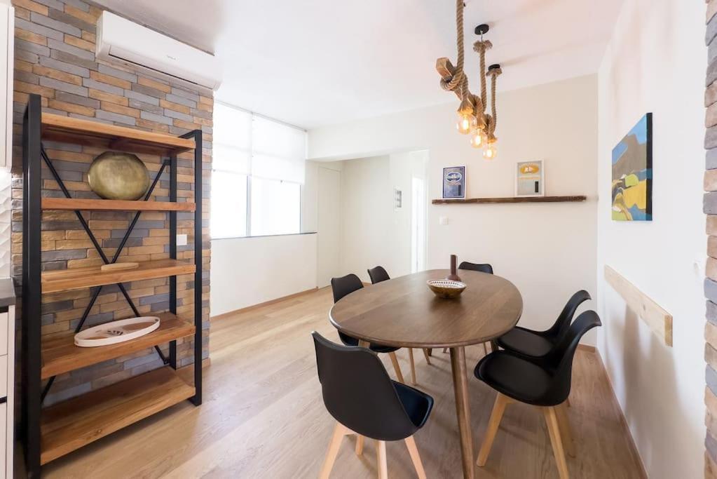 Apartment Three Bedroom Stylish Next To Acropolis