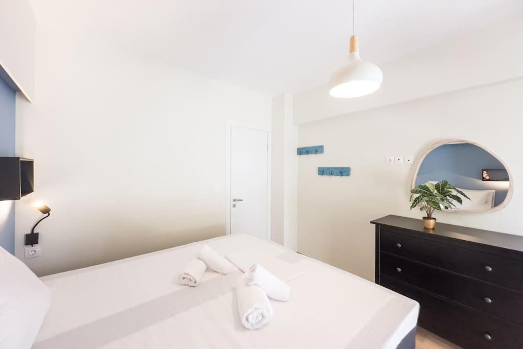 Three Bedroom Stylish Next To Acropolis Athens